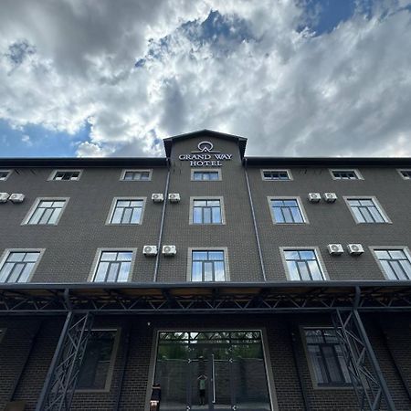 Grand Way Hotel タラズ エクステリア 写真