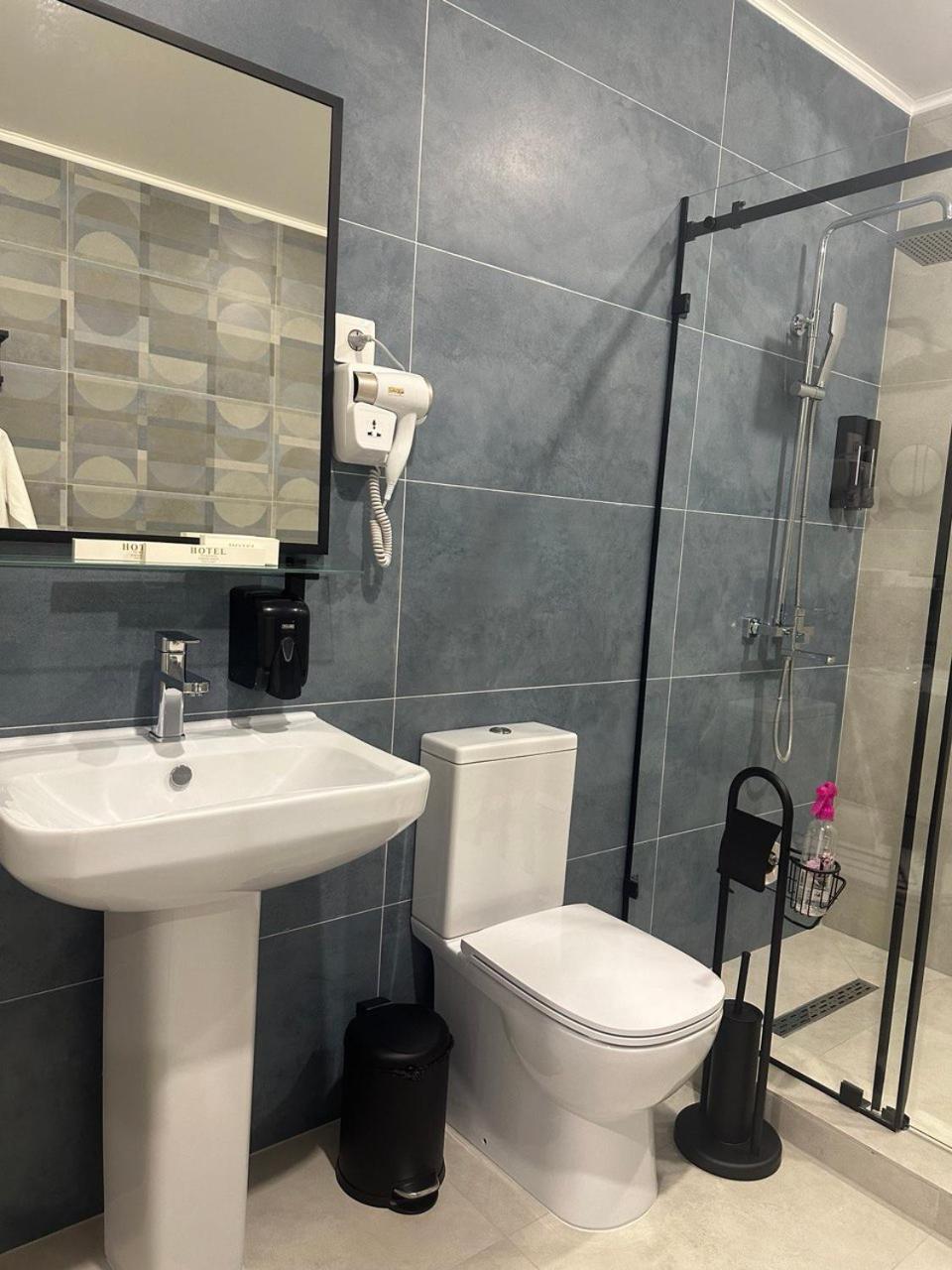 Grand Way Hotel タラズ エクステリア 写真