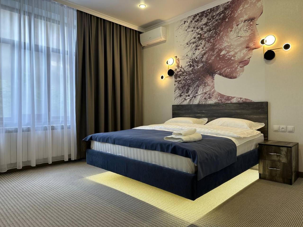 Grand Way Hotel タラズ エクステリア 写真